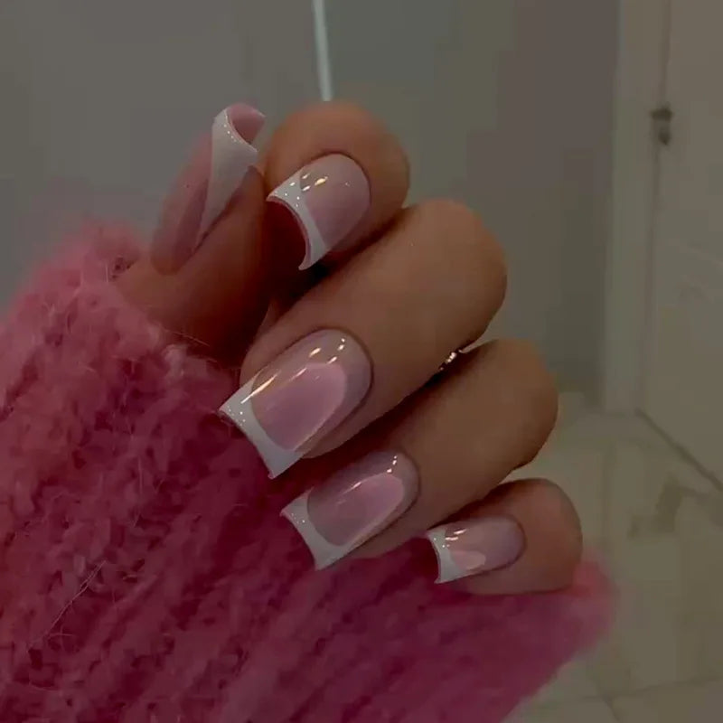 Faux ongles courts et carrés